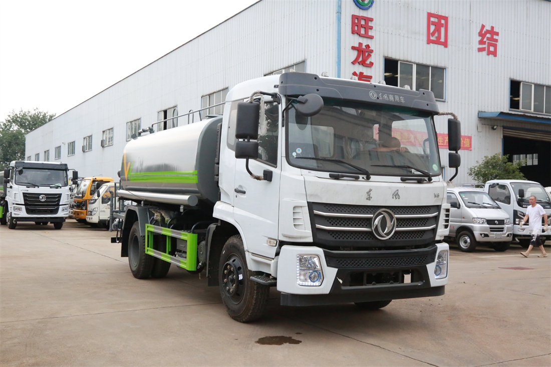 12噸灑水車-東風(fēng)專底D17國六12方灑水車廠家價(jià)格